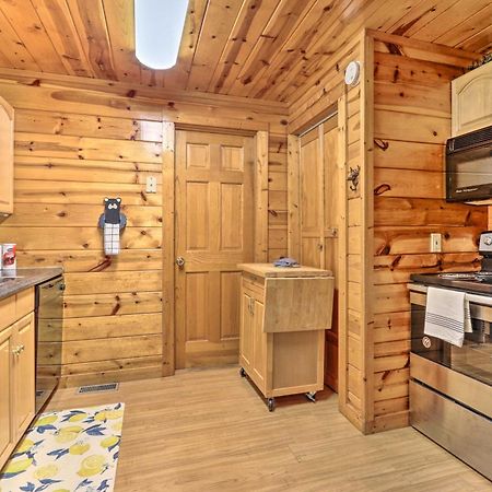 Cozy Mountain Cabin In Perfect Location Sevierville Bagian luar foto