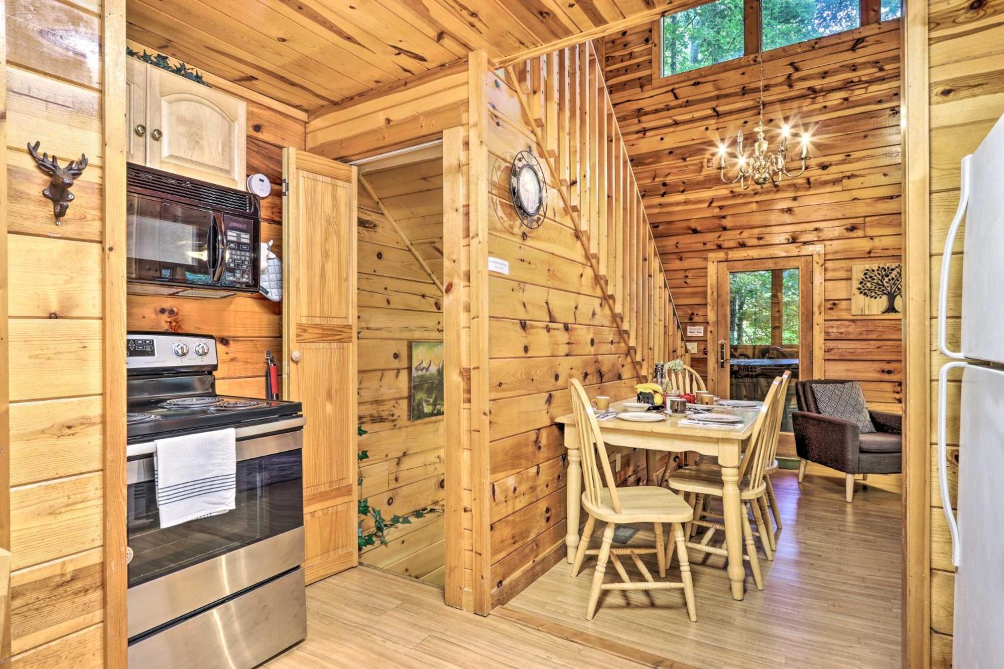 Cozy Mountain Cabin In Perfect Location Sevierville Bagian luar foto